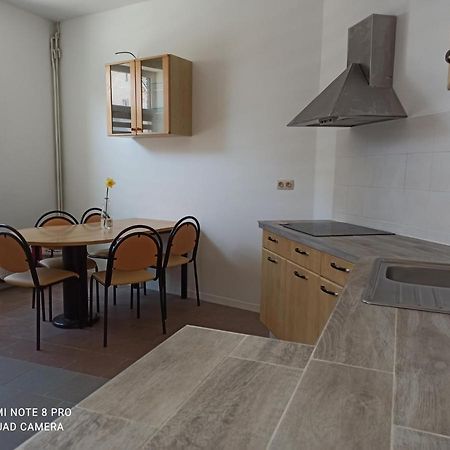 Loft Cosi A Proximite Du Centre Geographique Belge Apartment Gembloux Exterior photo